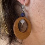 Boucles d'oreille en bois et pierres naturelles – Image 2